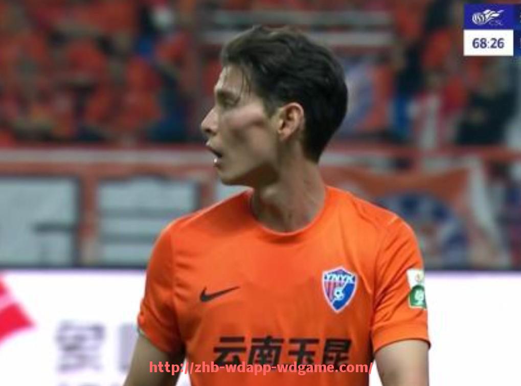 问鼎娱乐官网-法甲年度最佳进攻球员数据统计与入选标准