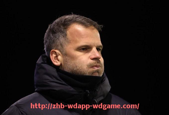 问鼎娱乐官网-世俱杯比赛鞋与日常鞋区别及专业性能比较分析